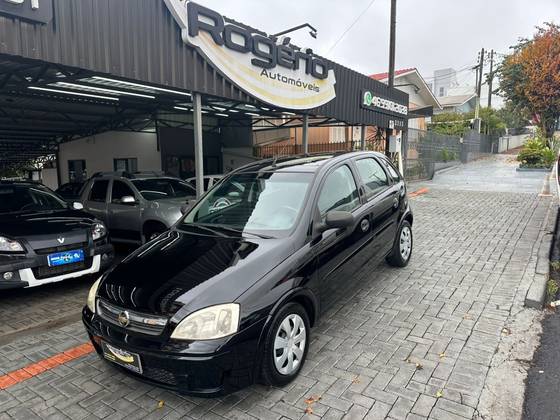 CHEVROLET CORSA 1.4 MPFI MAXX 8V FLEX 4P MANUAL CHEVROLET CORSA 1.4 MPFI MAXX 8V FLEX 4P MANUAL
